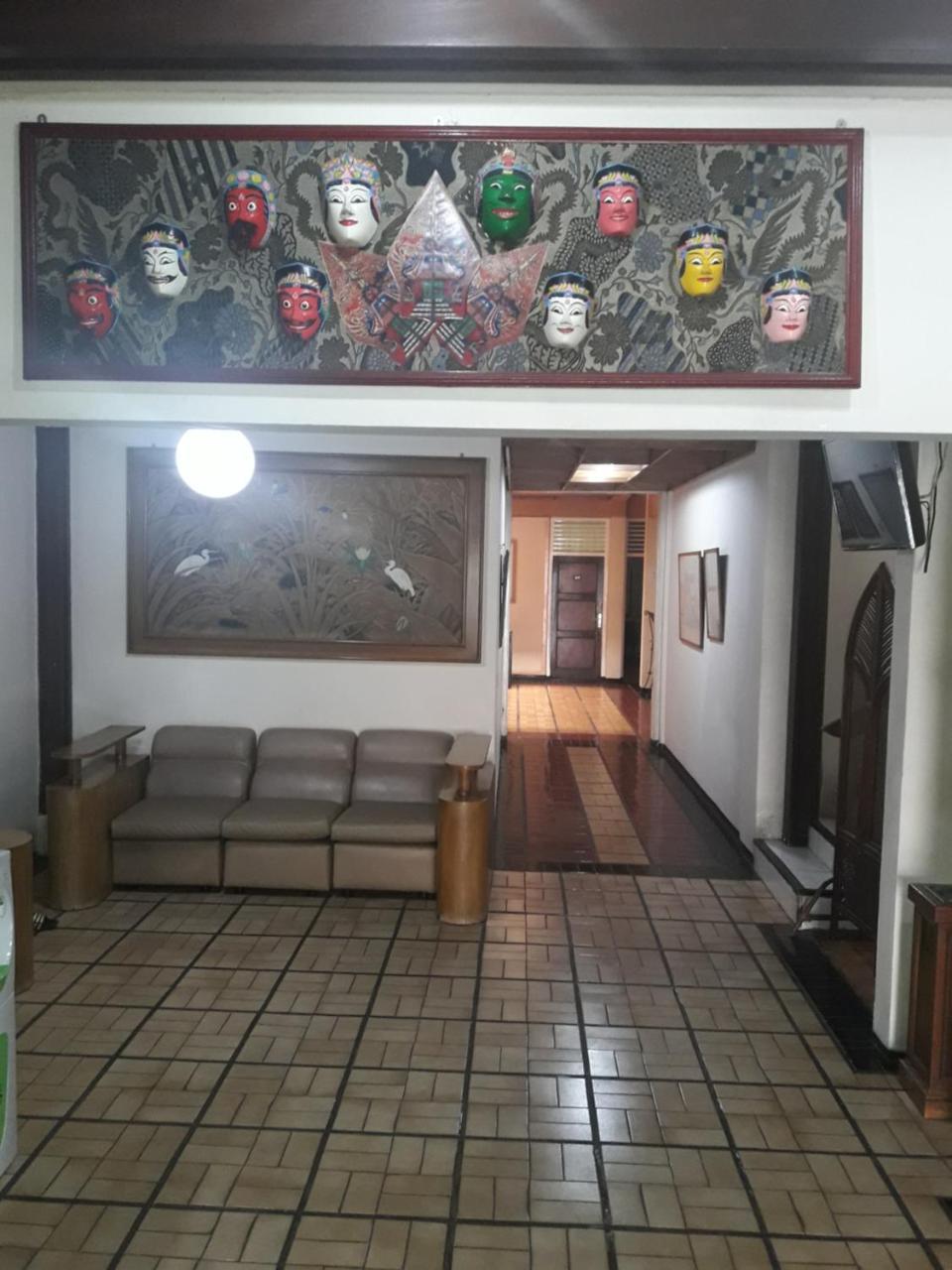 Hotel Menara Malang Buitenkant foto