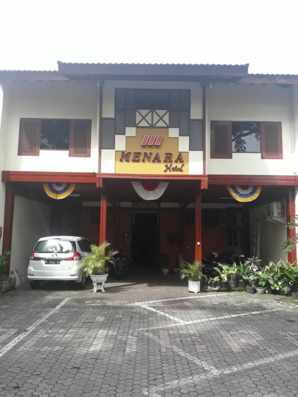 Hotel Menara Malang Buitenkant foto